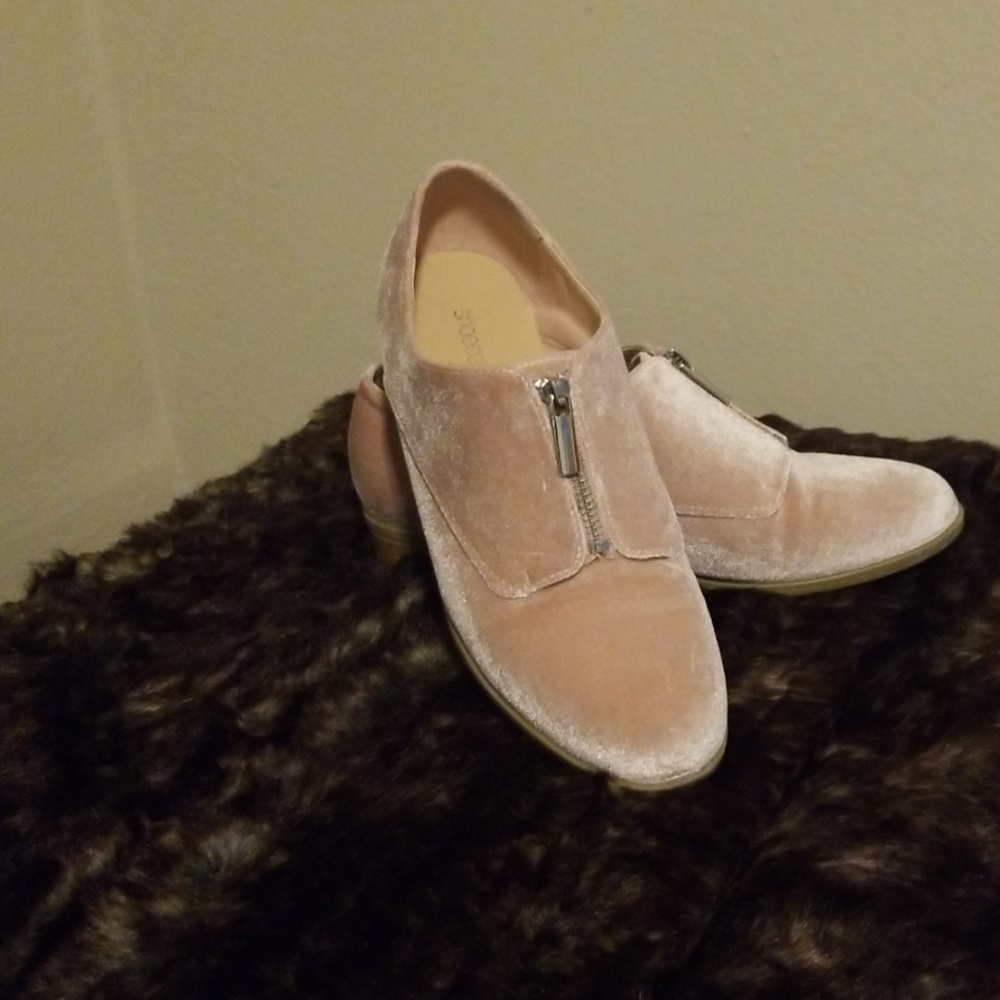 Pink velour loafers